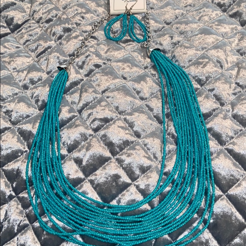Women’s Necklace set